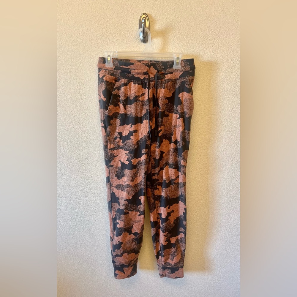 Lululemon Ready to Run Joggers